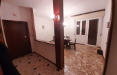 Ingresso con vista sul soggiorno 