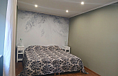 Camera da letto matrimoniale con letto matrimoniale 