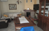 Soggiorno con caminetto